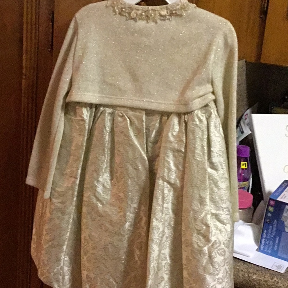 Dress - Picture 4 of 4